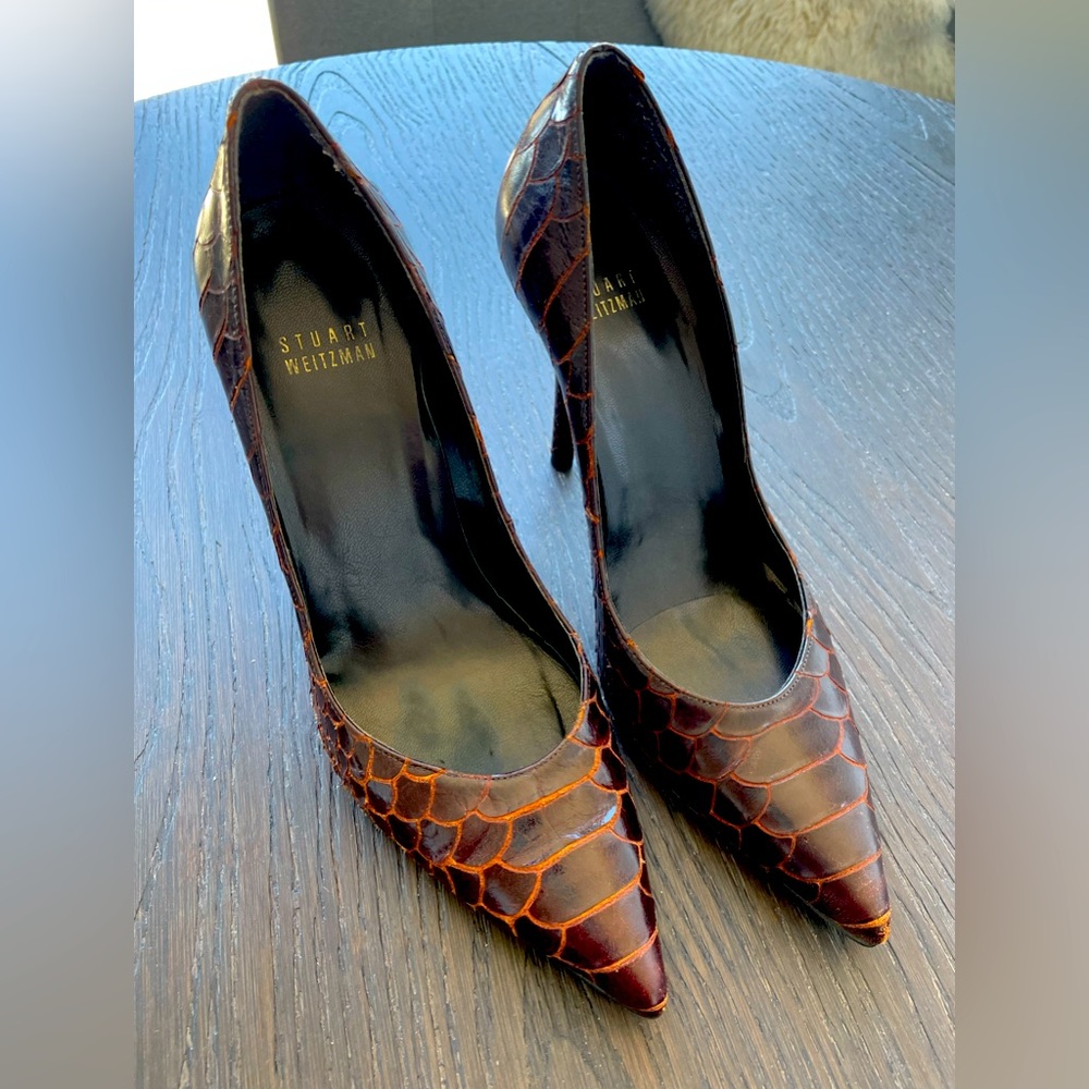 Stuart Weitzman Brown Alligator Leather Pumps 7